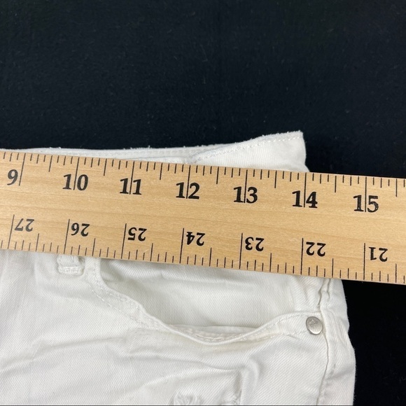 RSQ Jean Shorts Womens Juniors 7 White Venice Mid Rise Distressed Cut Off - Picture 5 of 8